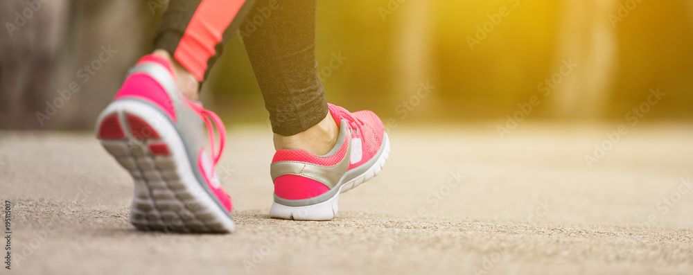 How Soon Can You Walk After Knee Replacement? Quick Recovery Tips