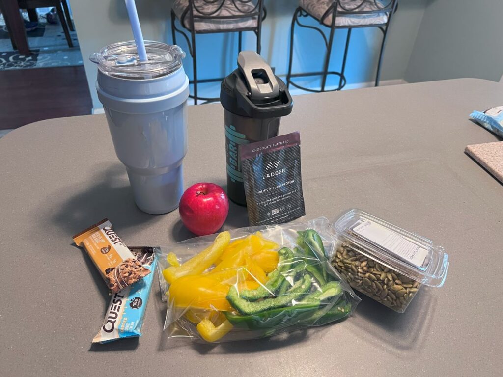 healthy snacks while traveling